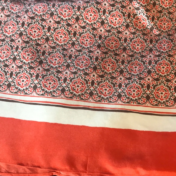 Almost New 8 P Part Silk Banana Republic Skirt 🌟 - Picture 2 of 6